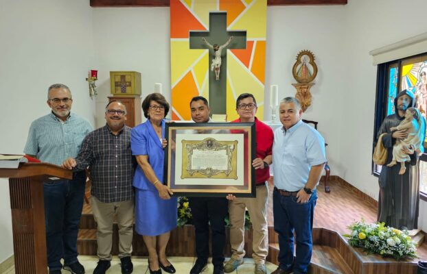 La Orden Hospitalaria otorga Carta de Hermandad a la Sra. Marta Fernández en Honduras 