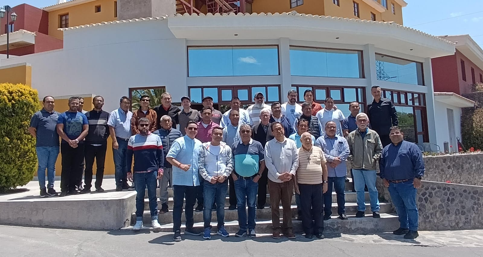 Hermanos de la Orden Hospitalaria de San Juan de Dios culminan Ejercicios Espirituales en Arequipa 2024