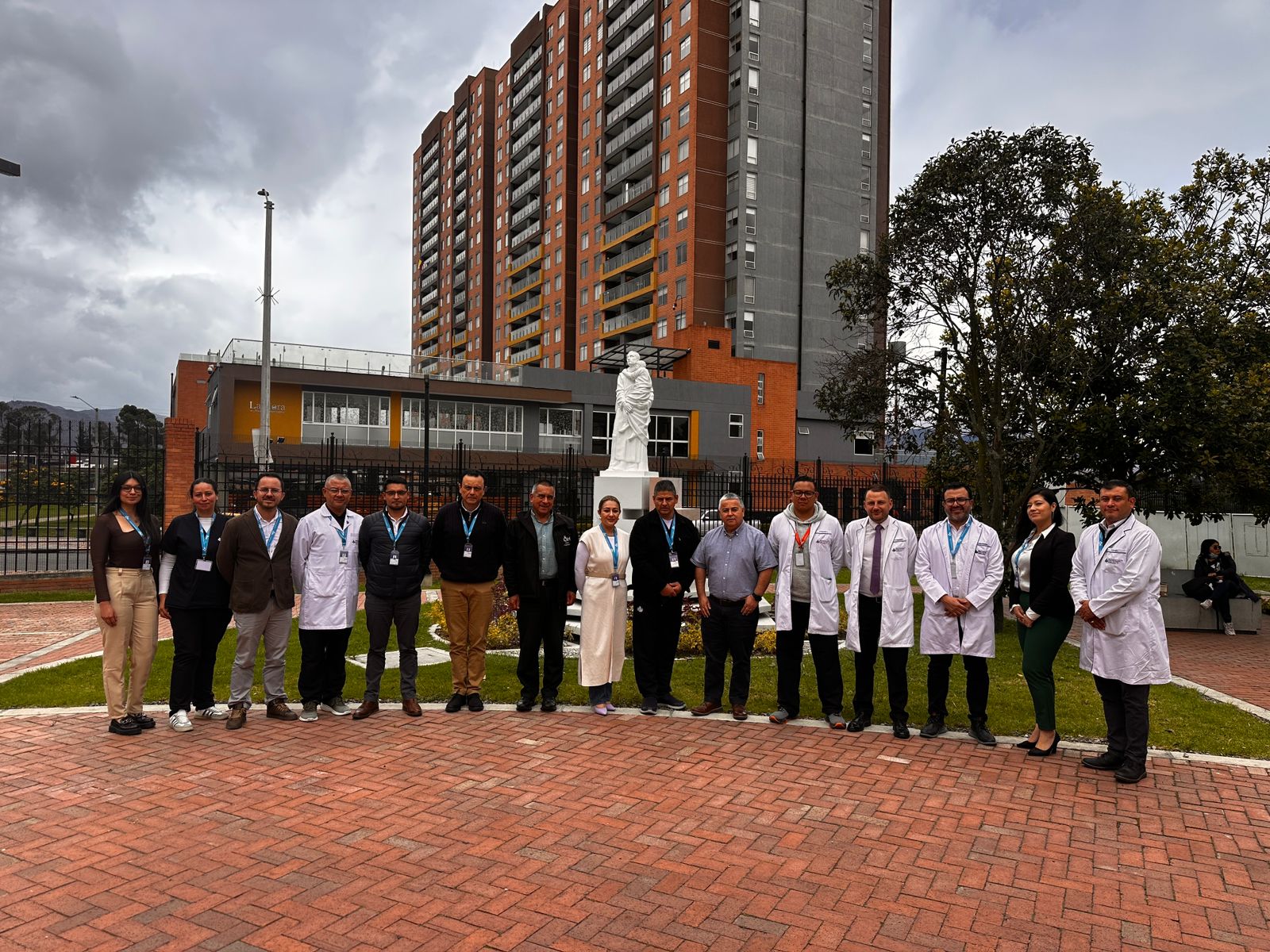 La Visita Canónica reafirma el compromiso con la calidad y la humanización en la Clínica de Nuestra Señora de la Paz